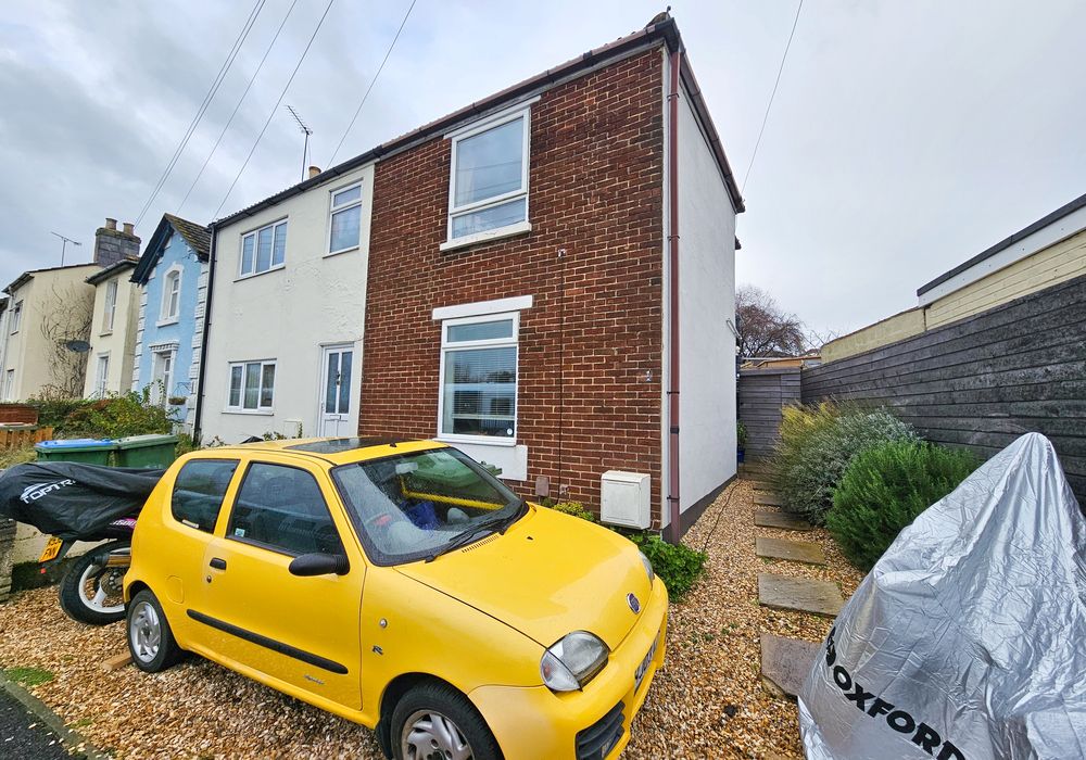 2 bed semidetached house for sale in Norman Road, Southampton SO15, £