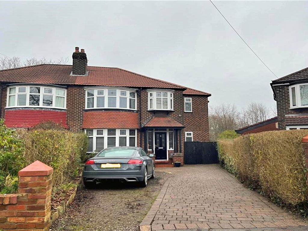 4 bed semidetached house for sale in Barnfield Crescent, Sale M33 Zoopla