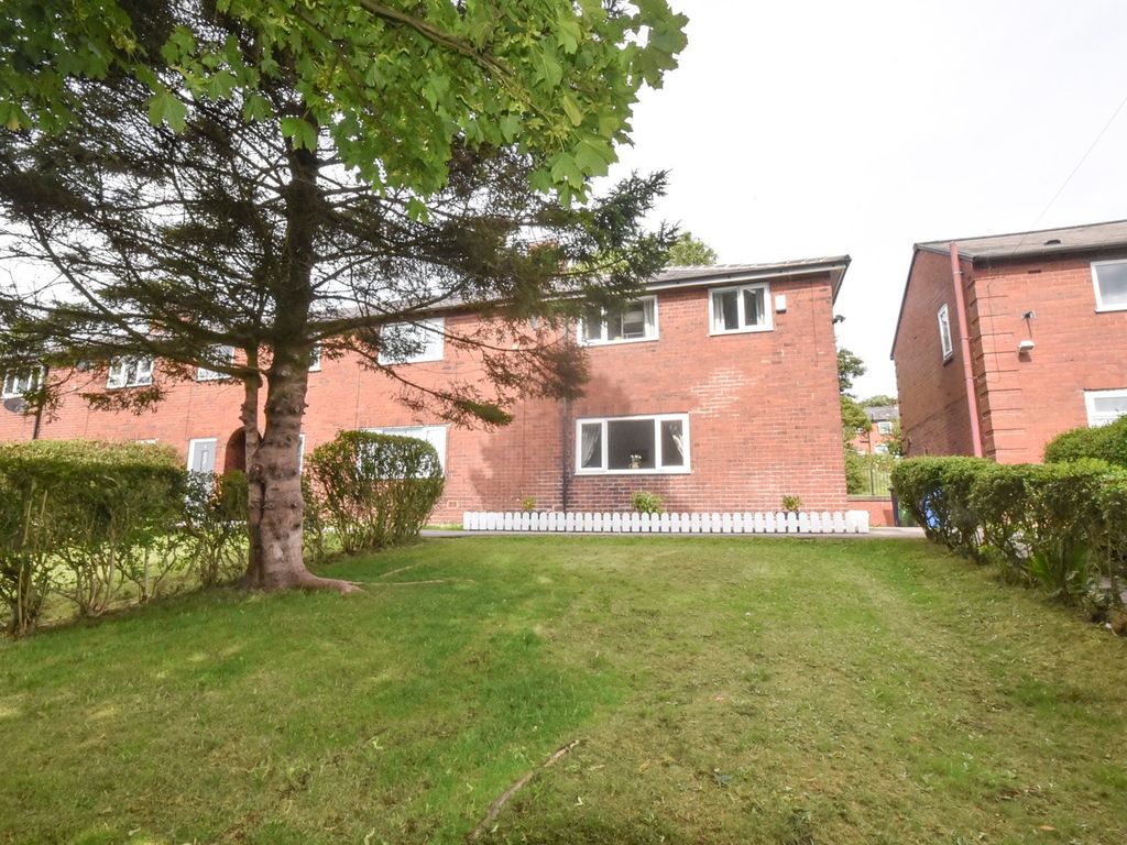 3 bed end terrace house for sale in Simeon Street, Milnrow, Rochdale