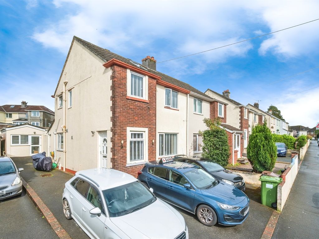 4 bed semidetached house for sale in Seymour Road, Plympton, Plymouth