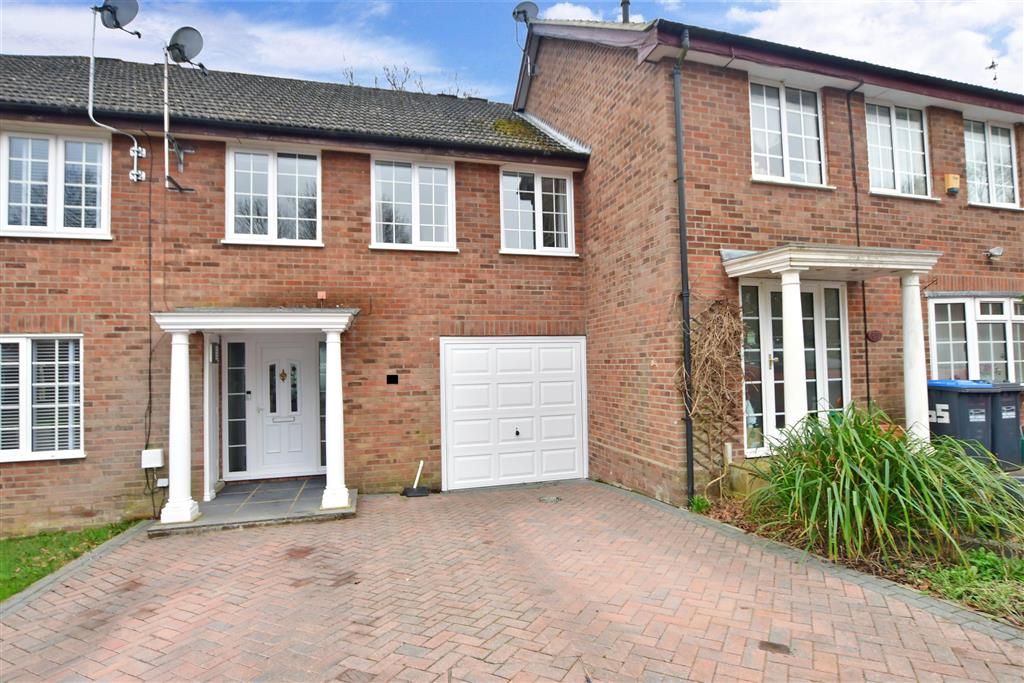 3 bed terraced house for sale in The Glades, East Grinstead, West