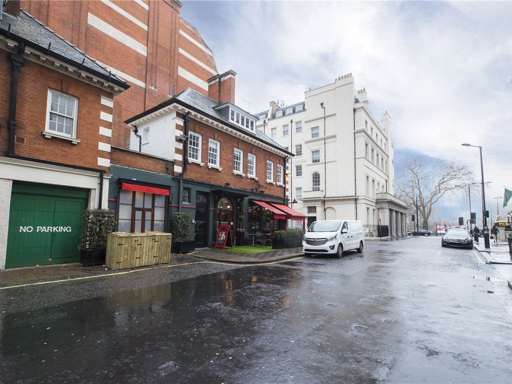 North Row London W1K  