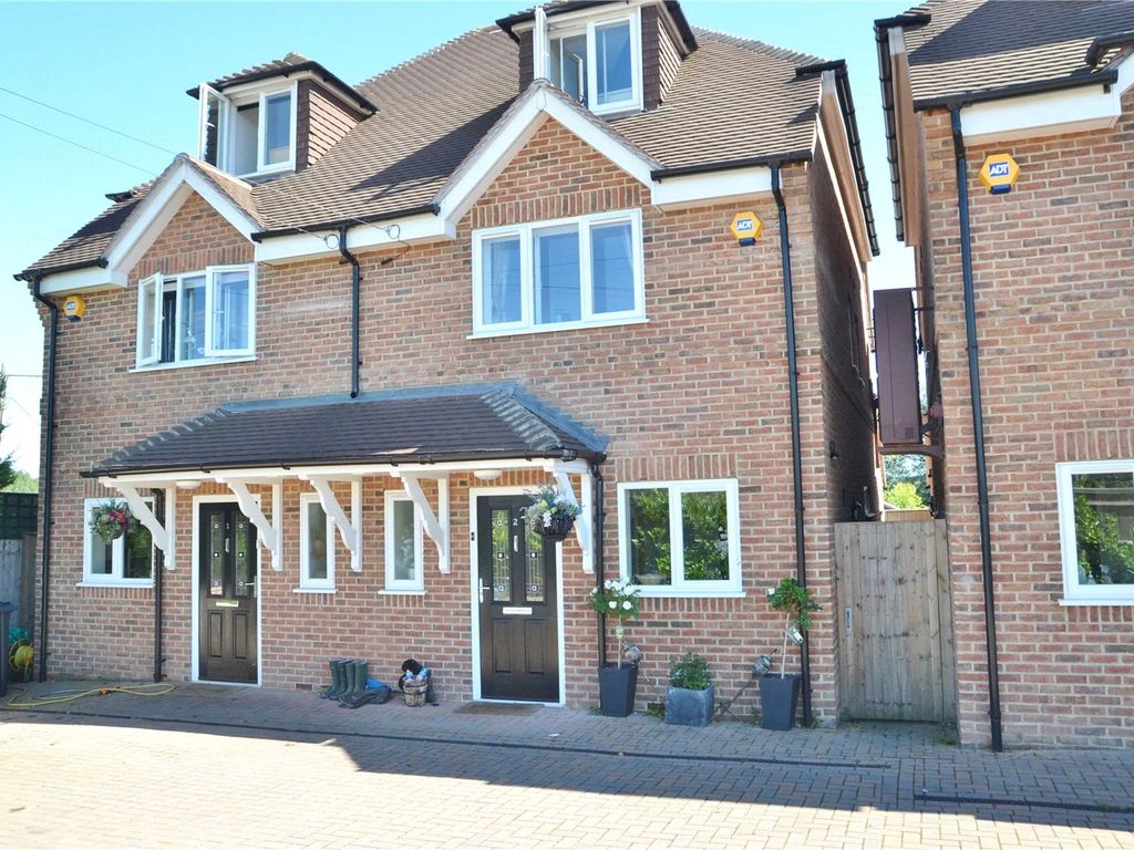 4 bed property for sale in Manton Mews, Bath Road, Padworth, Reading RG7 Zoopla