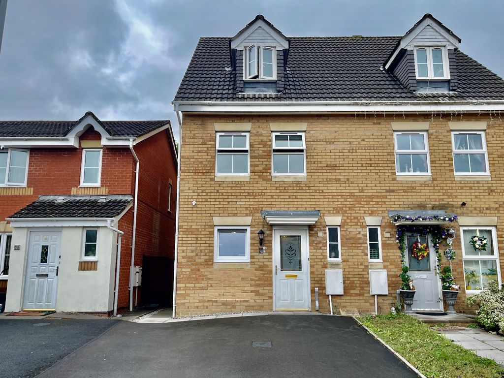 3 bed semidetached house for sale in Llys Ael Y Bryn, Parc Brynheulog