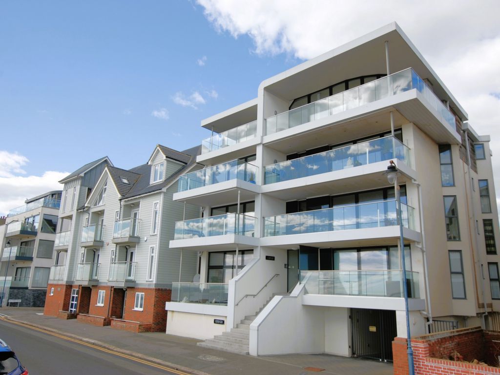 2 bed penthouse for sale in West Parade, Hythe CT21 Zoopla