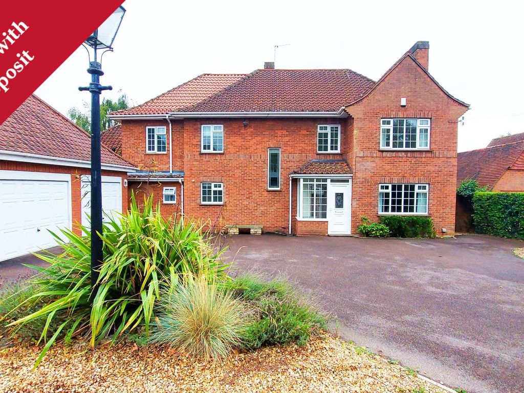 4 bed detached house to rent in Manthorpe Road, Grantham NG31, £1,450