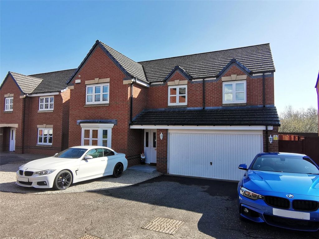 5 bed detached house for sale in Dean Park Brae, Chapel, Kirkcaldy KY2