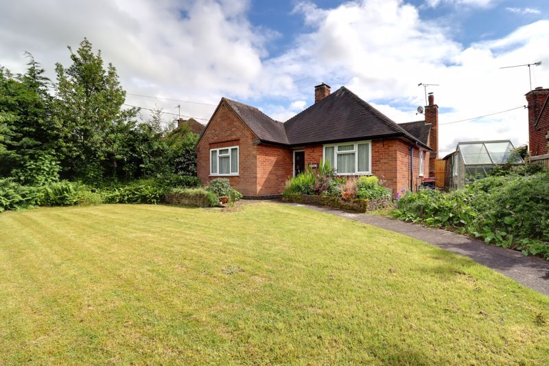 2 bed bungalow for sale in Billington Lane, Derrington, Stafford ST18