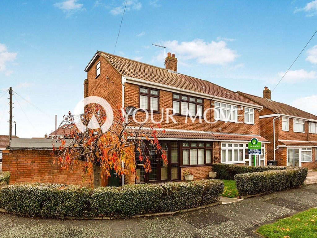 4 bed semidetached house to rent in Teesdale Road, Dartford, Kent DA2