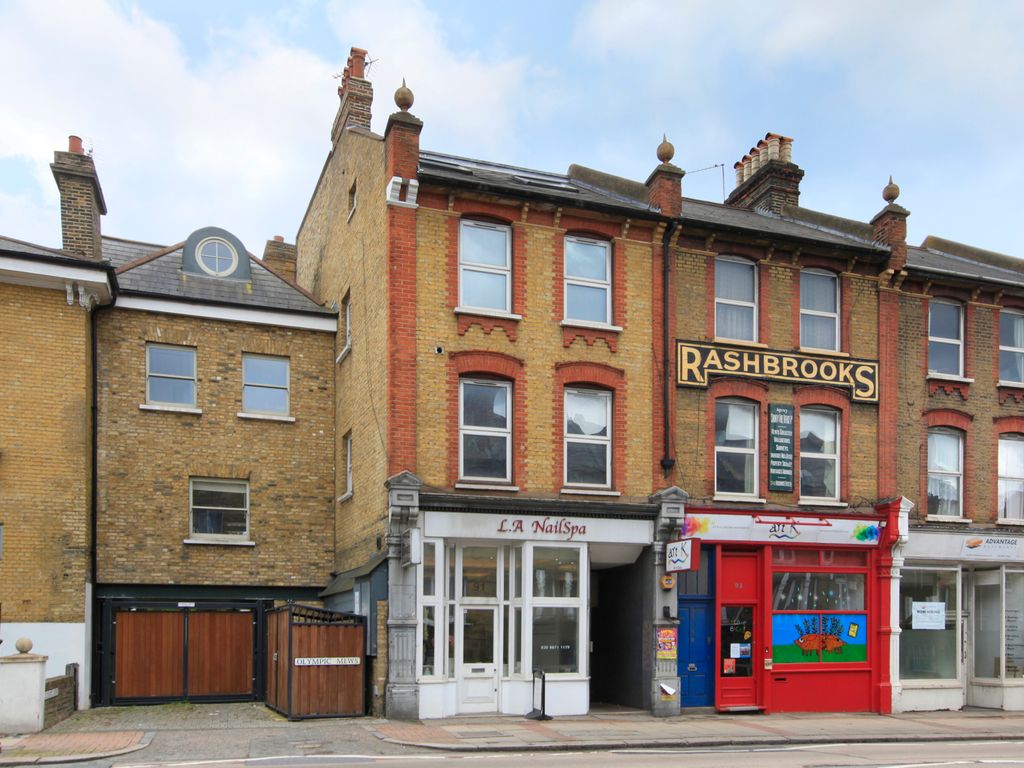 Property for sale in East Hill, Wandsworth, London SW18, £1,225,000
