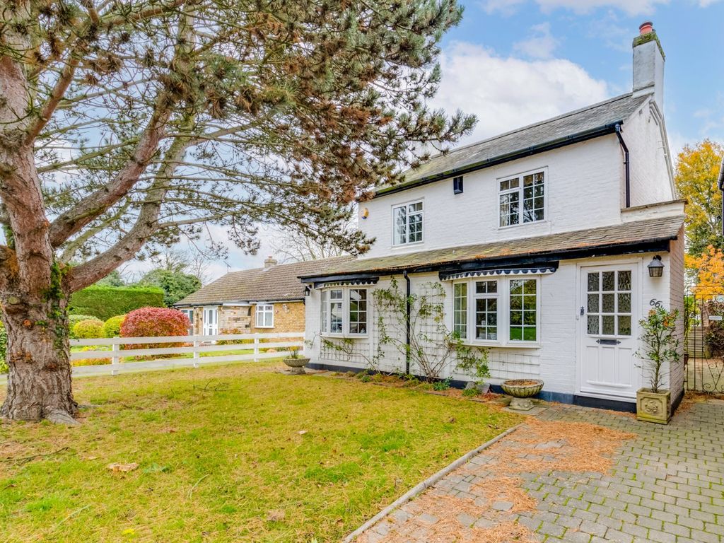 4 bed detached house for sale in Datchworth Green, Datchworth