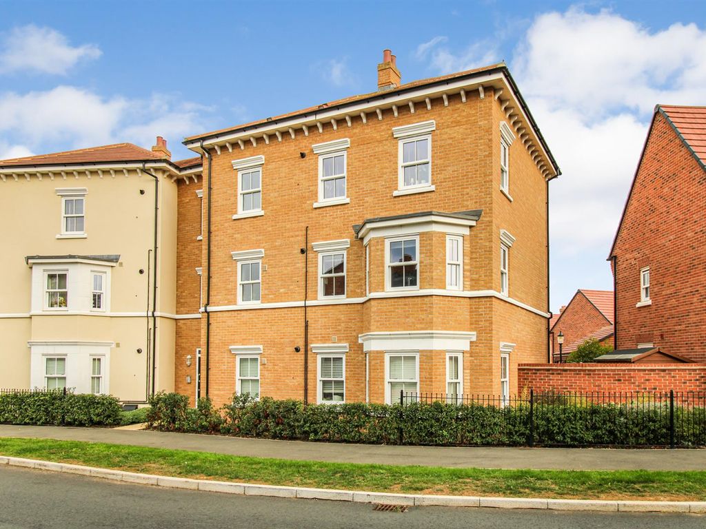 2 bed flat for sale in Anglia Way, Great Denham, Bedford MK40 Zoopla