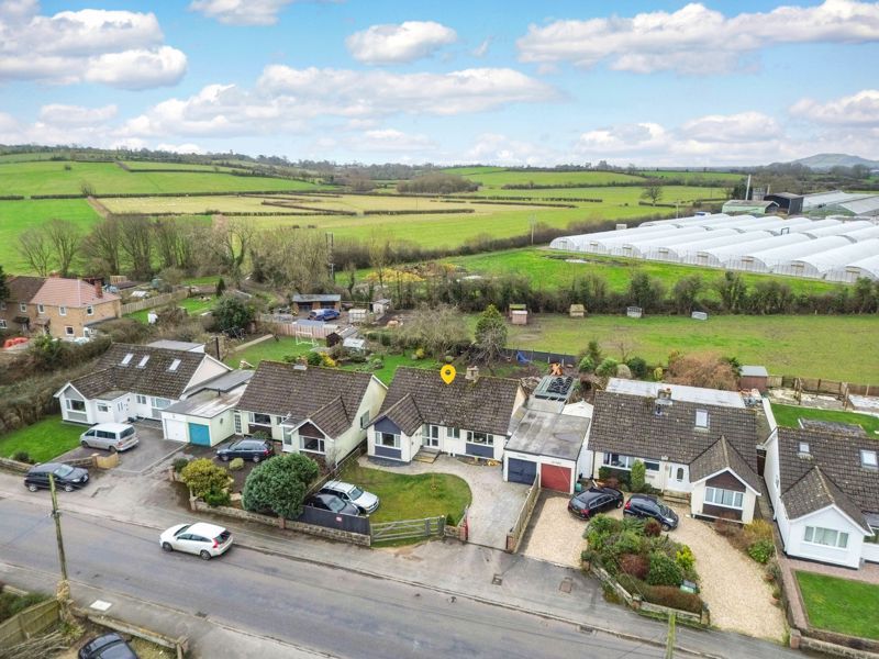 3 bed detached bungalow for sale in Notting Hill Way, Lower Weare