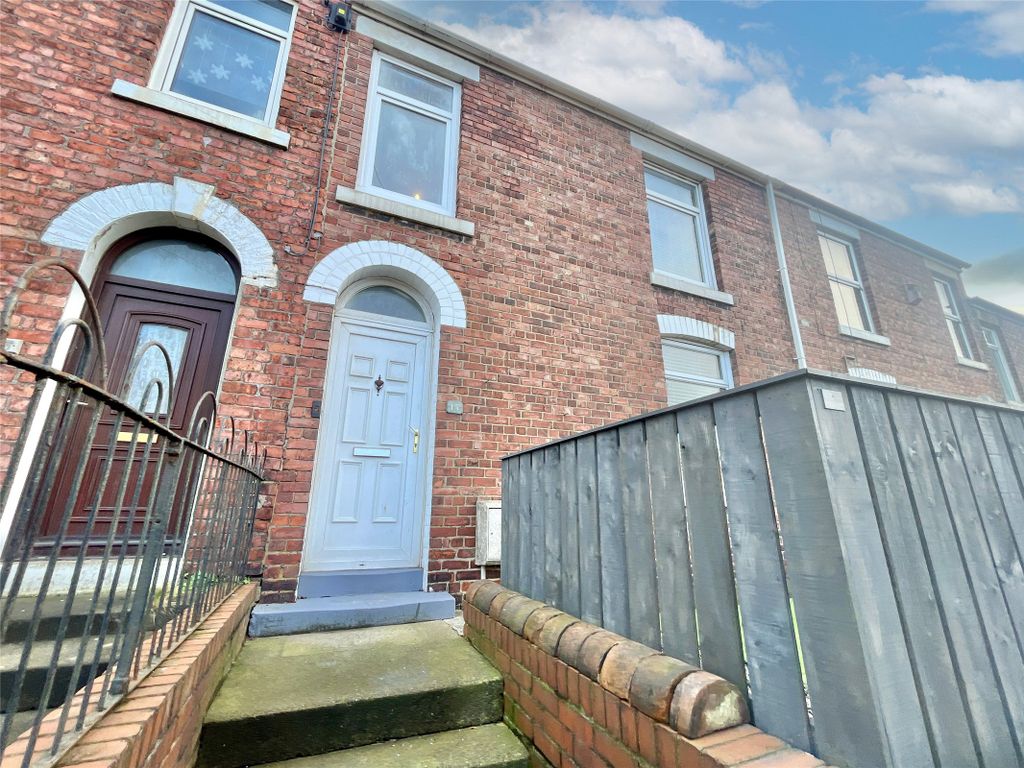 5 bed terraced house for sale in Station Lane, Birtley DH3, £195,000