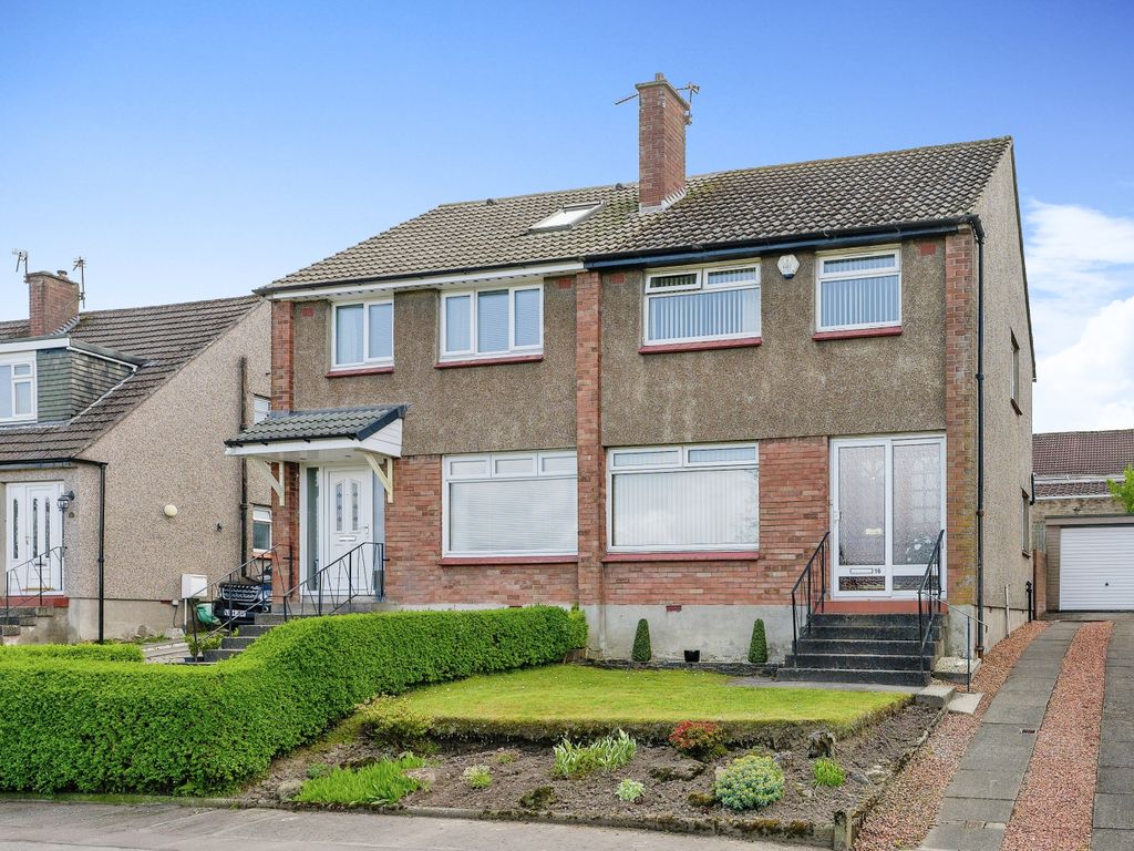 3 bed semidetached house for sale in Carnoustie Crescent,