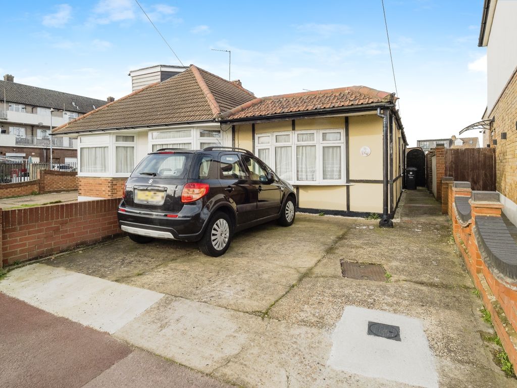 2 bed bungalow for sale in Manor Road, Dagenham RM10, £310,000 Zoopla
