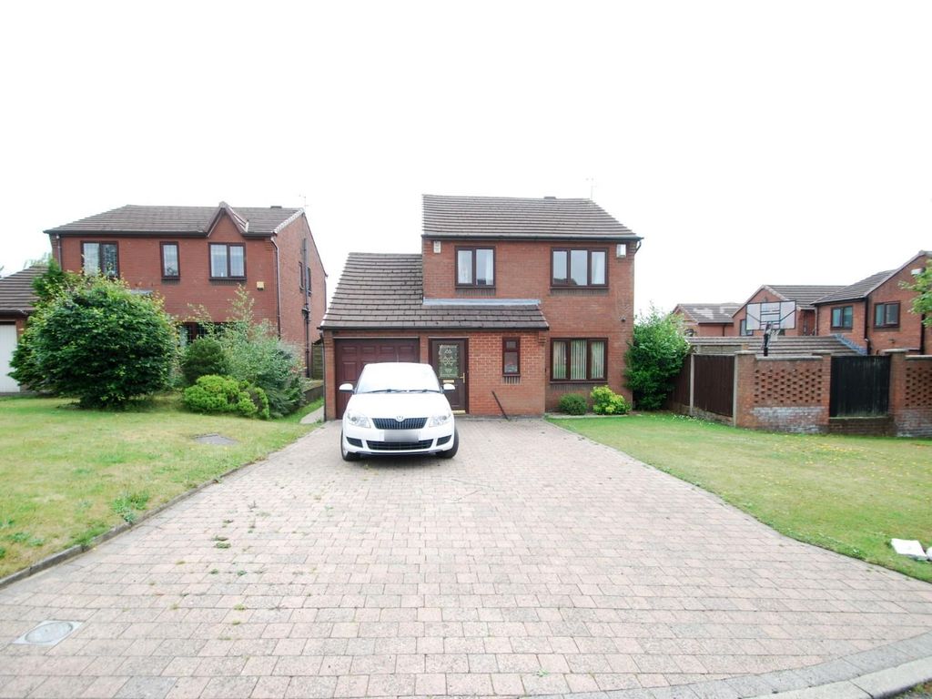 3 bed detached house for sale in Halsall Close, Limefield, Bury BL9