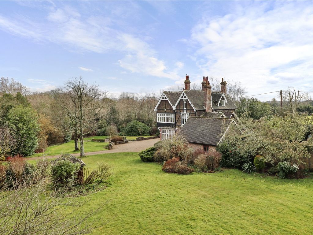 6 bed detached house for sale in Piltdown, Uckfield, Wealden, East