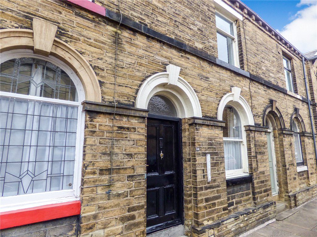 2 bed terraced house for sale in Dove Street, Saltaire, Shipley, West