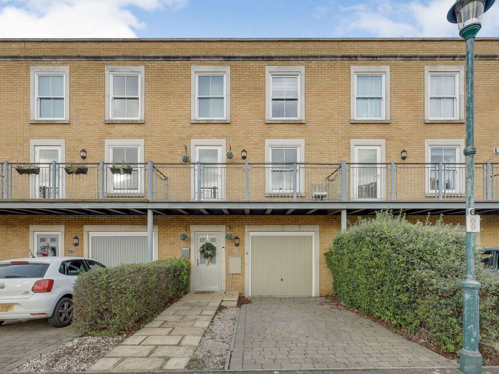 3 bed town house for sale in Ashes Road Shoeburyness, SouthendOnSea