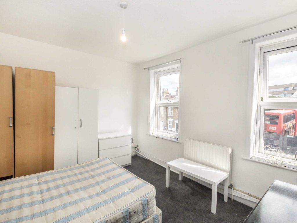 Studio to rent in Kingsley Road, Hounslow TW3 Zoopla