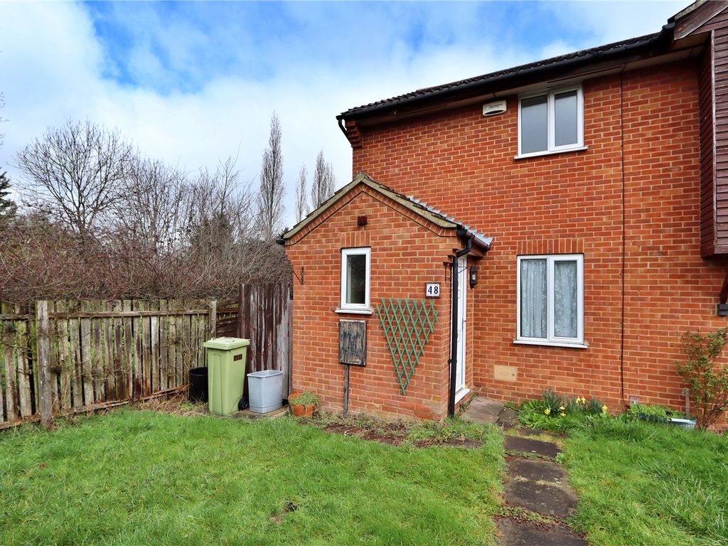 2 bed end terrace house for sale in Lundholme, Heelands, Milton Keynes