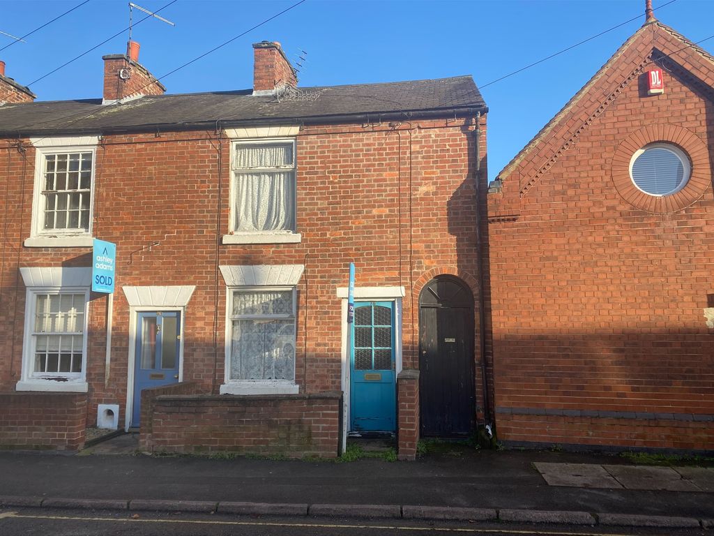 2 bed end terrace house for sale in Derby Road, Melbourne, Derby DE73