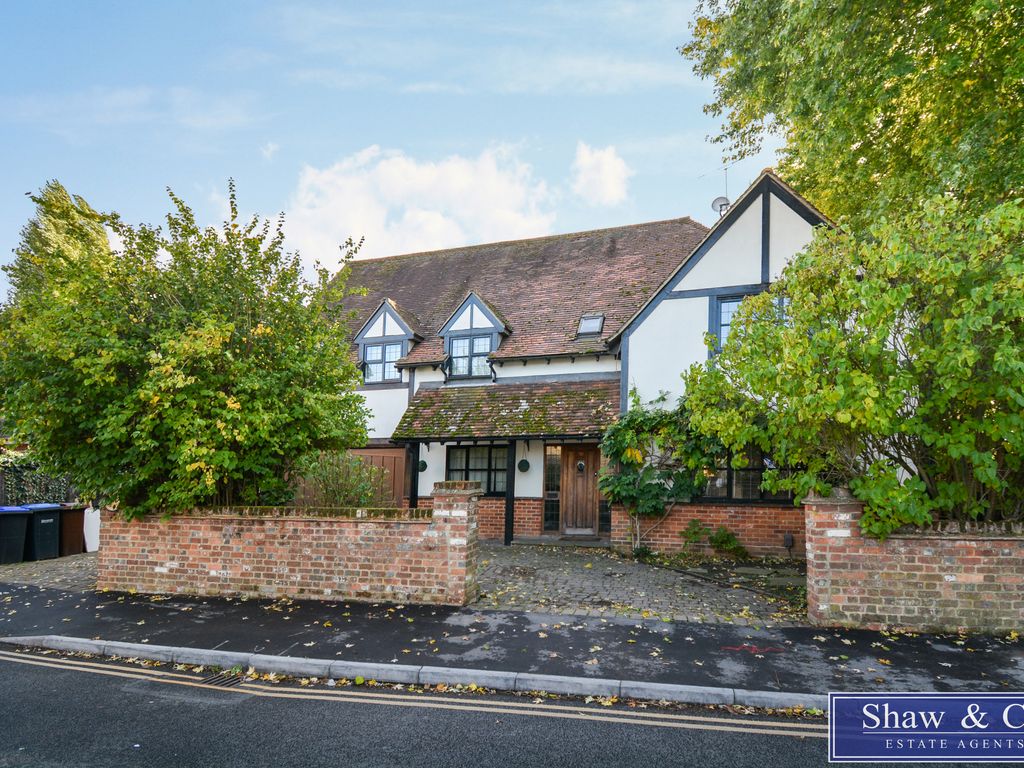 6 bed detached house for sale in Timsway, StainesUponThames TW18 Zoopla