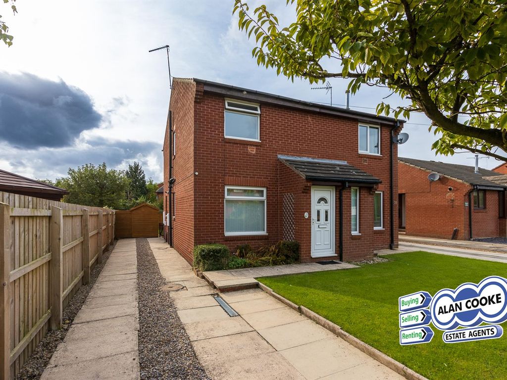 2 bed semidetached house for sale in Kingfisher Way, Leeds LS17, £