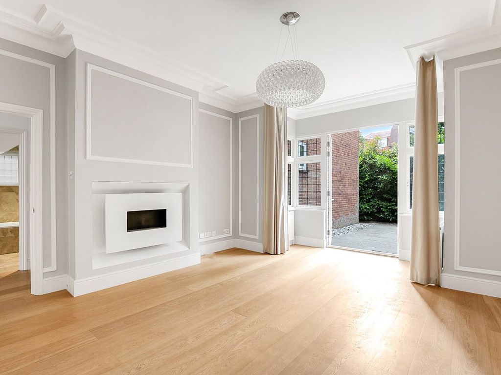 3 bed flat for sale in Alvanley Gardens, West Hampstead, London NW6 Zoopla