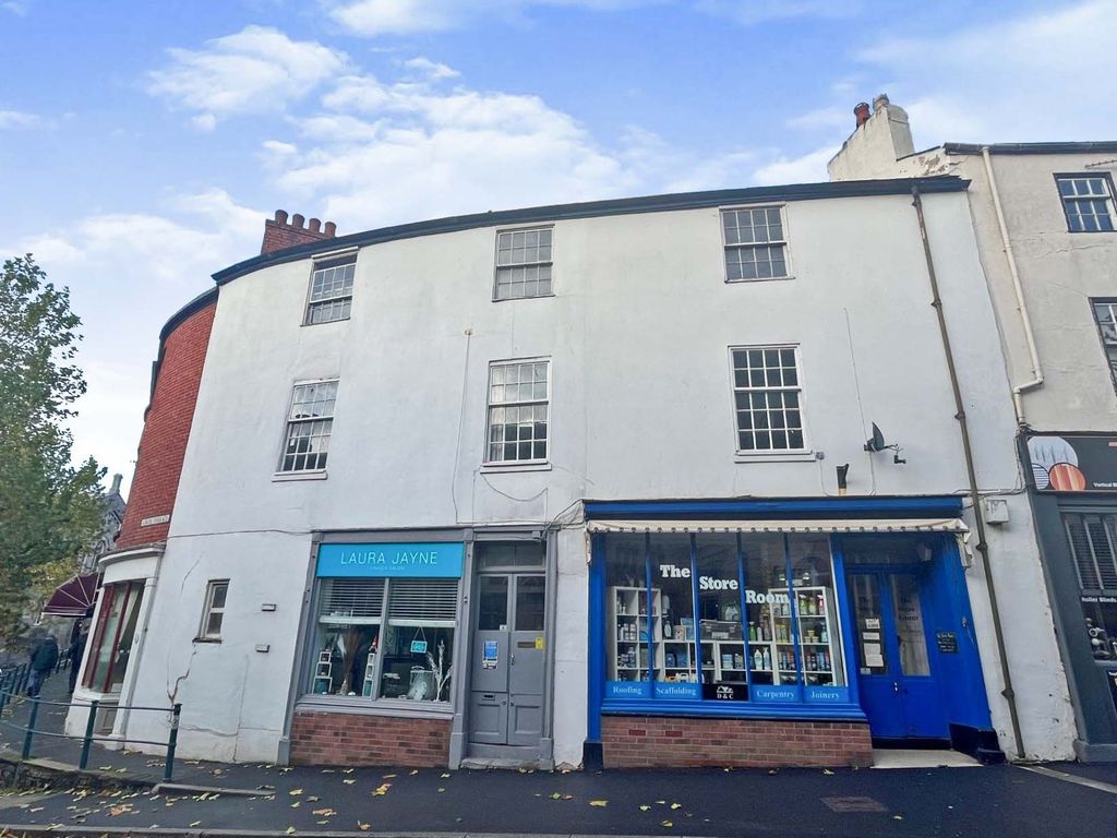 Fore Street, Tiverton EX16  