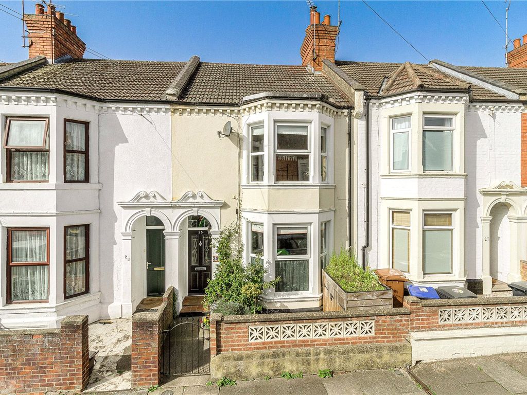 3 bed terraced house for sale in Adams Avenue, Northampton NN1, £