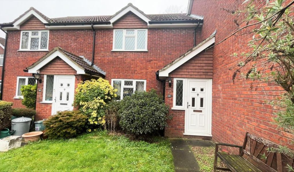 1 bed flat to rent in Meadowbank Road, Lightwater GU18 Zoopla