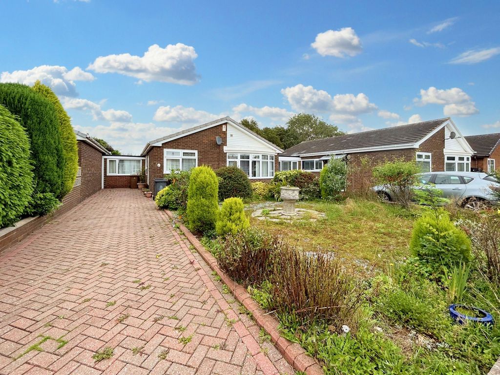2 bed bungalow for sale in Megstone Court, Garth Twentyone