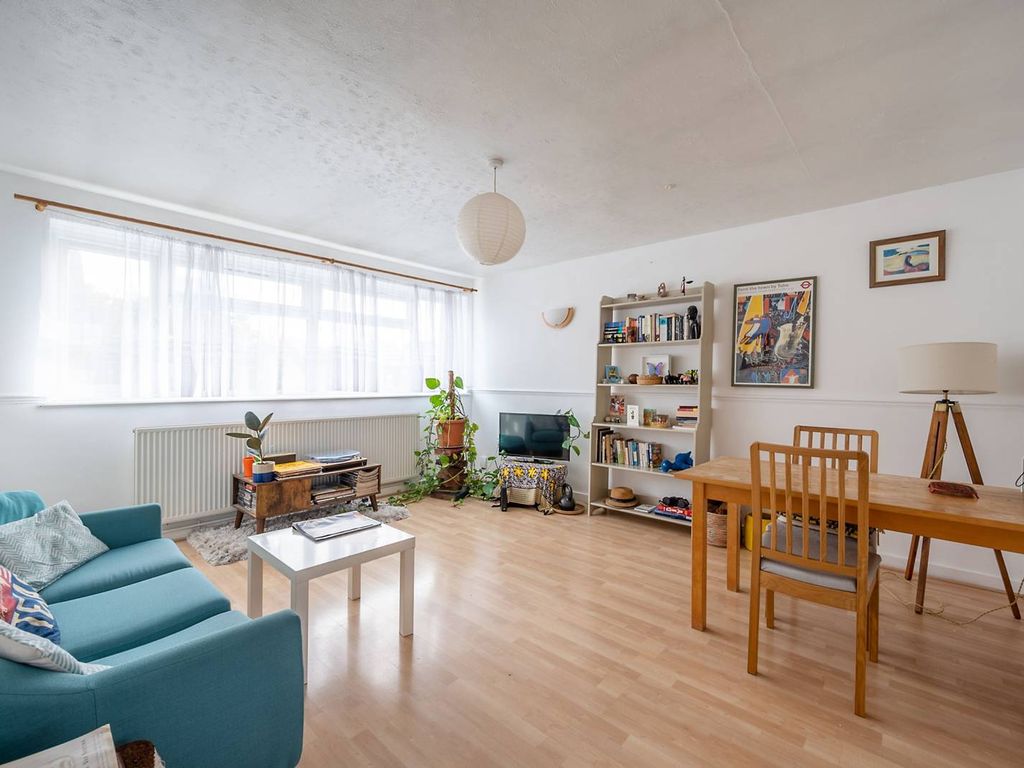 Leyton Road, South Wimbledon, London SW19