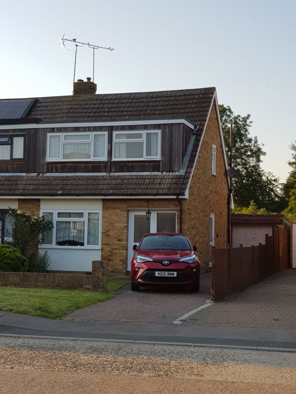 3 bed semidetached house for sale in Gilmore Way, Great Baddow