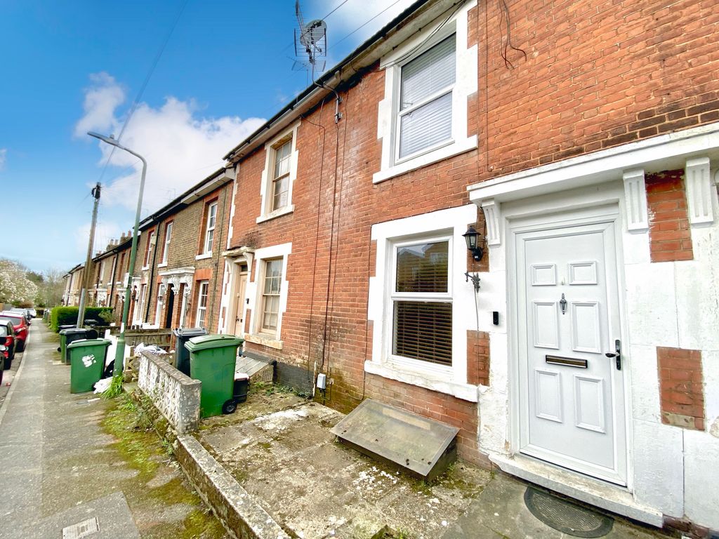 2 bed property to rent in Prospect Place, Maidstone ME16, £1,200 pcm