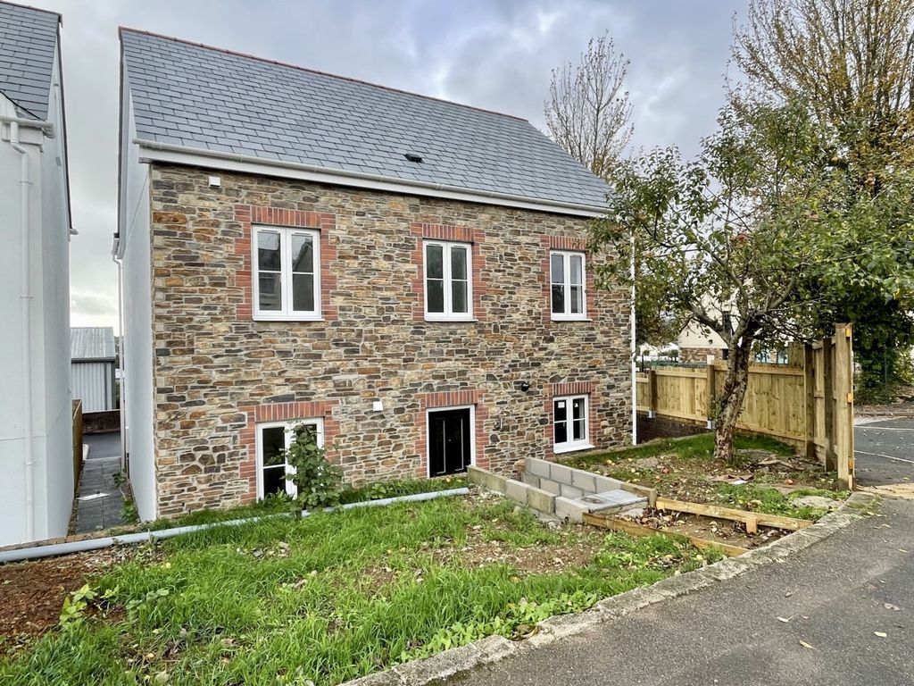 new-home-4-bed-detached-house-for-sale-in-trenowah-road-st-austell