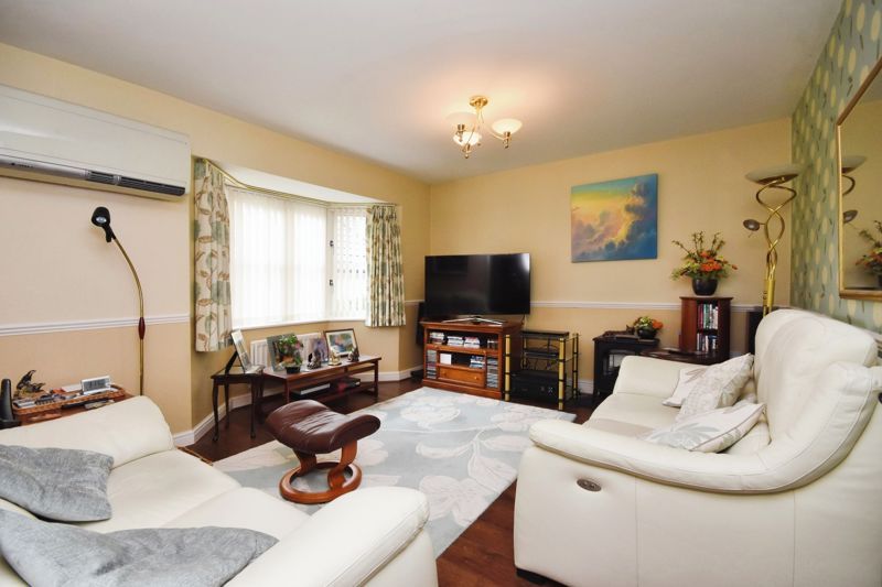 3 bed property for sale in Meadow Park Phase 1, Braintree CM7, £300,000