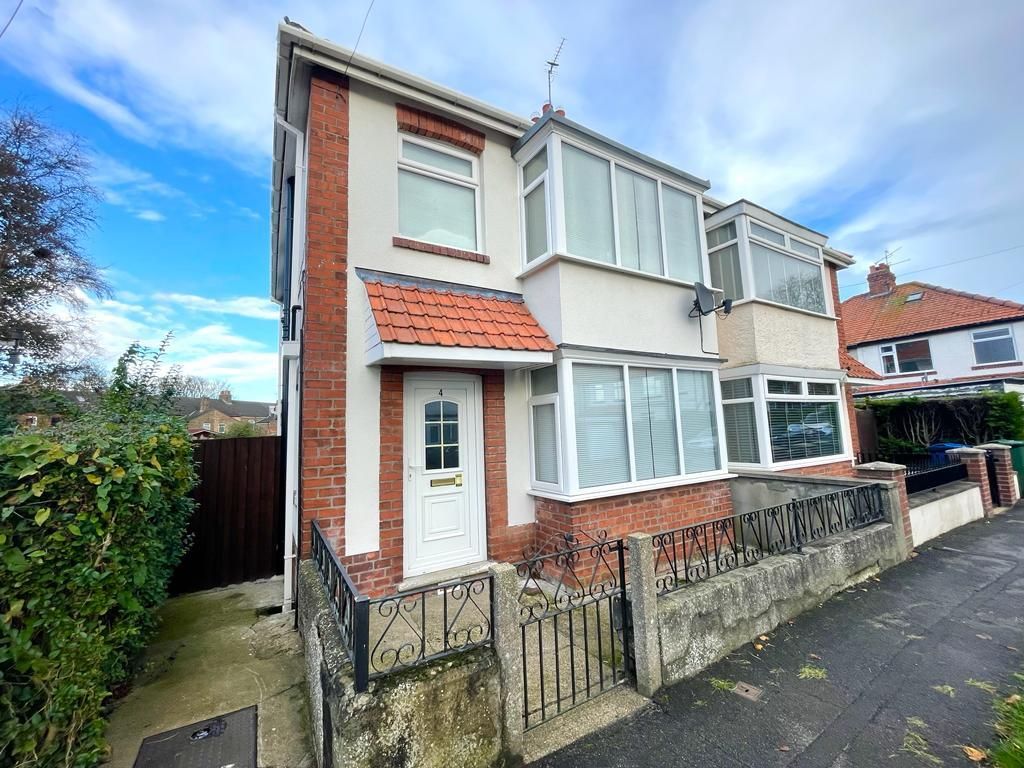 3 bed property for sale in Stanley Avenue, Hornsea HU18, £175,000 Zoopla
