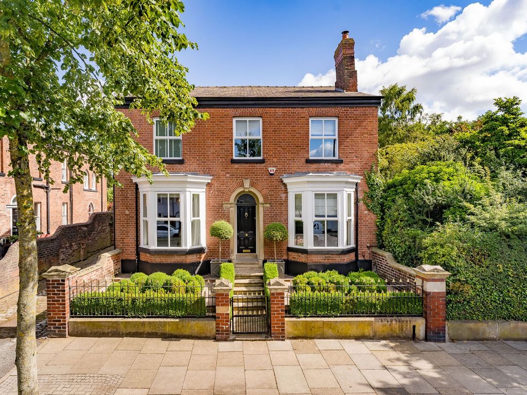 5 bed detached house for sale in High Street, NewtonLeWillows WA12, £