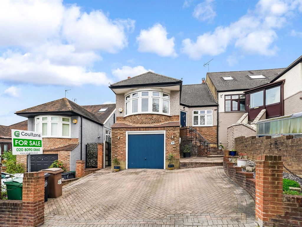 3 bed semidetached bungalow for sale in Mansfield Hill, North