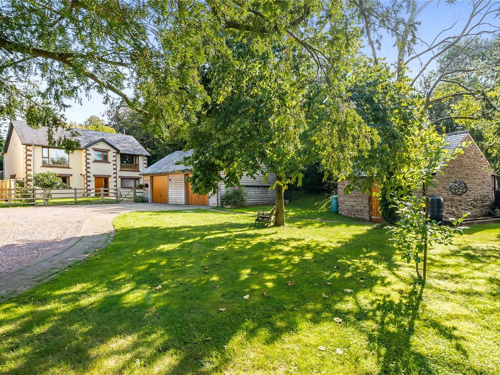 4 bed detached house for sale in Weston Under Penyard, RossOnWye, Herefordshire HR9, £675,000