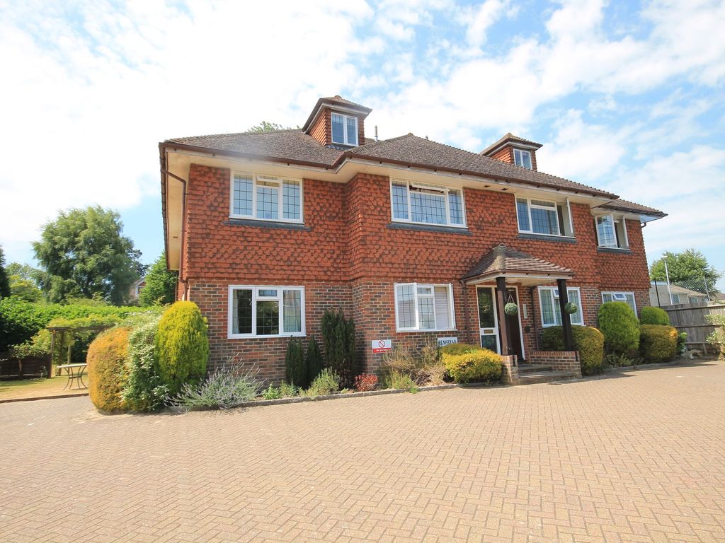 1 bed flat for sale in Portland Road, Elmstead RH19, £210,000 Zoopla