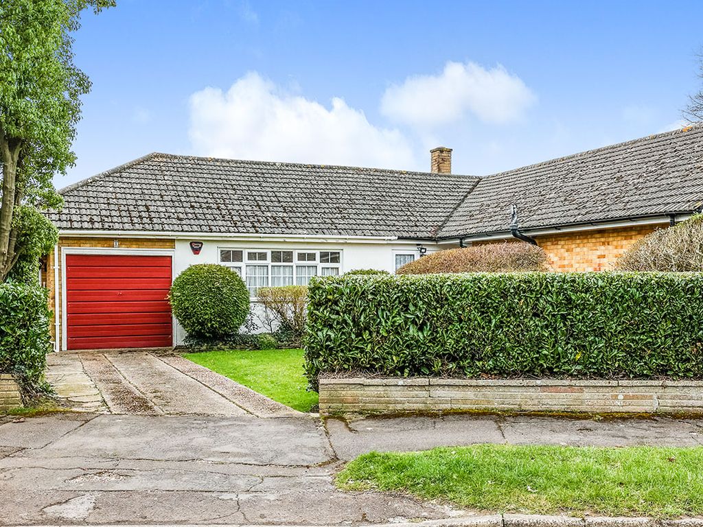 2 bed bungalow for sale in Shelley Gardens, Waterlooville, Hampshire