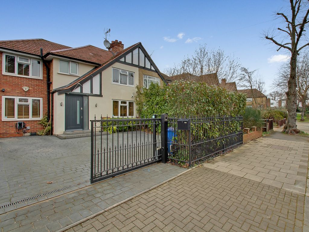 5 bed semidetached house for sale in Boxtree Lane, Harrow HA3 Zoopla