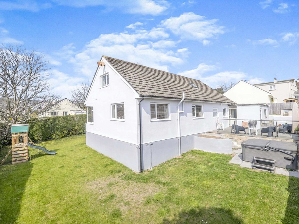 4 bed detached bungalow for sale in Close, St. Austell PL25 Zoopla