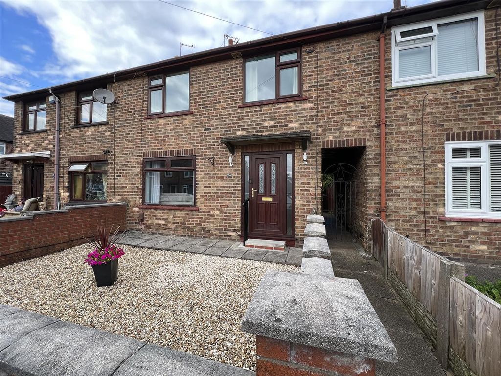 3 bed terraced house to rent in Inward Drive, Shevington, Wigan WN6, £