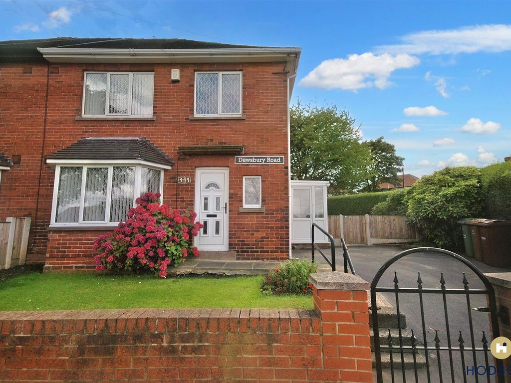 3 bed semidetached house for sale in Dewsbury Road, Wakefield WF2, £