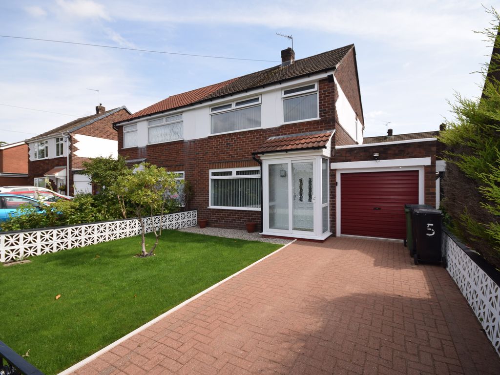3 bed semidetached house to rent in Lowndes Lane, Offerton, Stockport